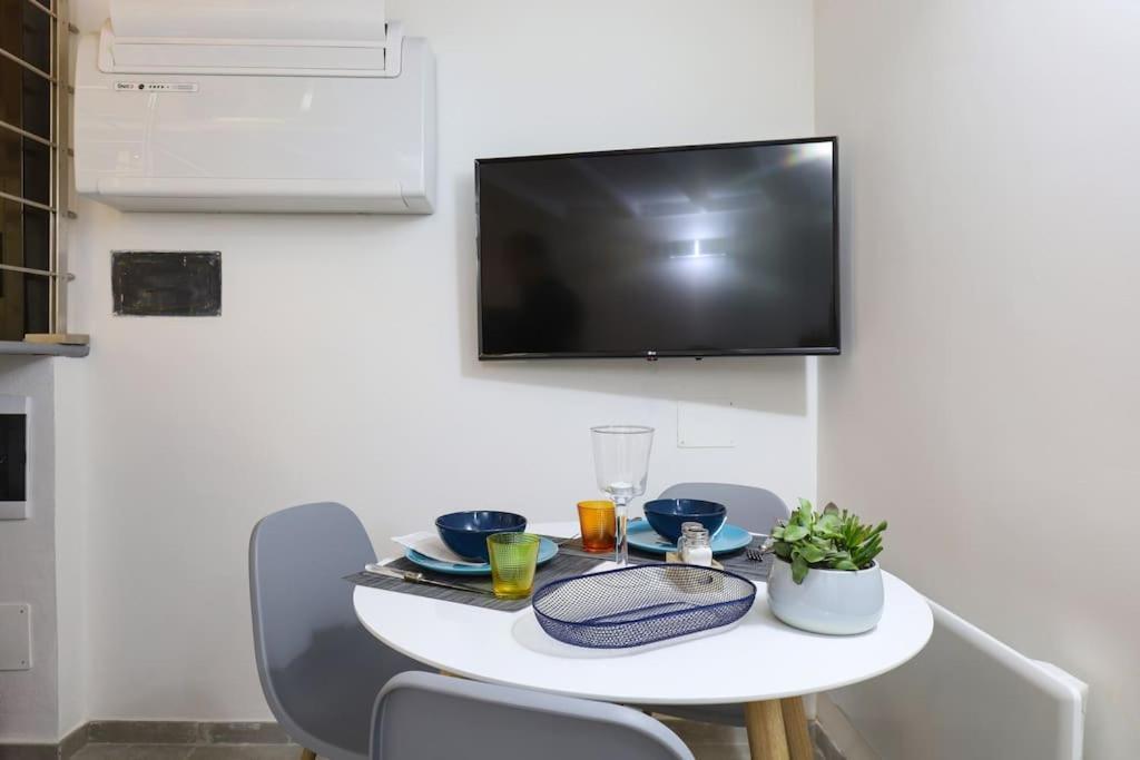 Cozy Loft Navigli, Close To Duomo And Bocconi - Italy Flat Vacation Milano Exteriör bild