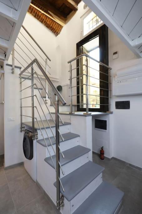 Cozy Loft Navigli, Close To Duomo And Bocconi - Italy Flat Vacation Milano Exteriör bild
