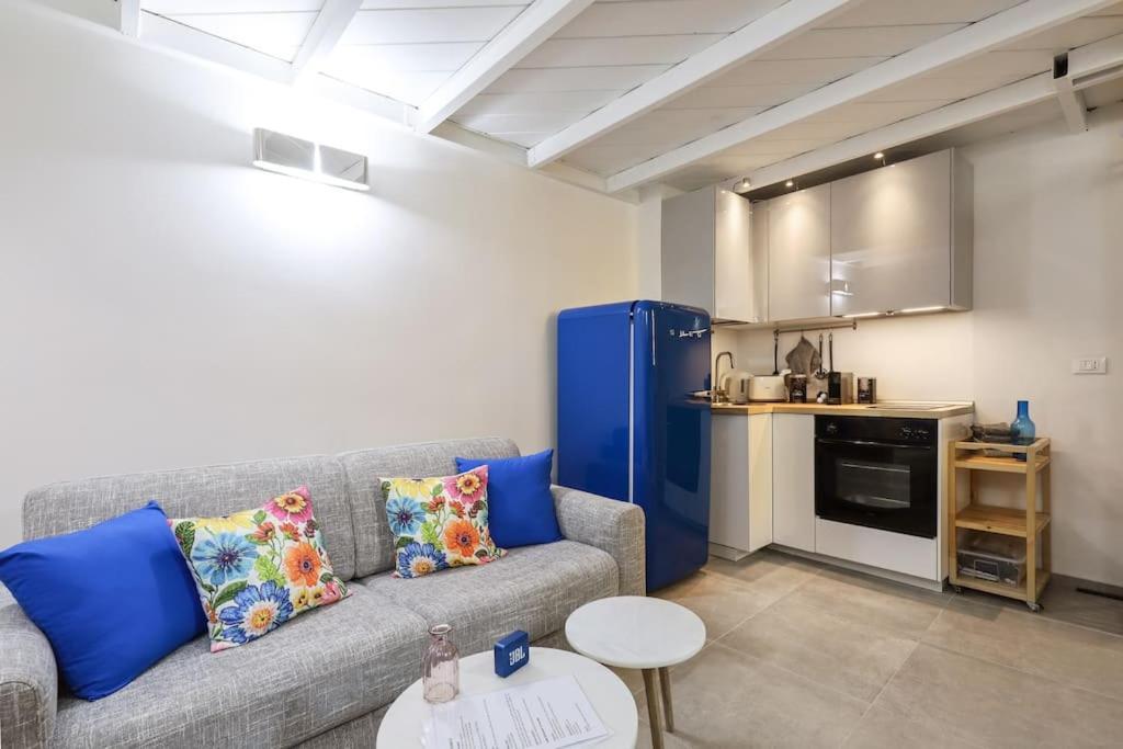 Cozy Loft Navigli, Close To Duomo And Bocconi - Italy Flat Vacation Milano Exteriör bild