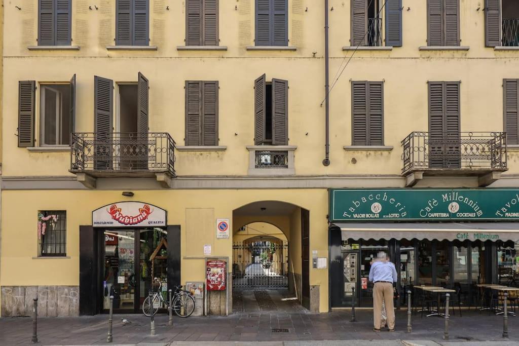 Cozy Loft Navigli, Close To Duomo And Bocconi - Italy Flat Vacation Milano Exteriör bild